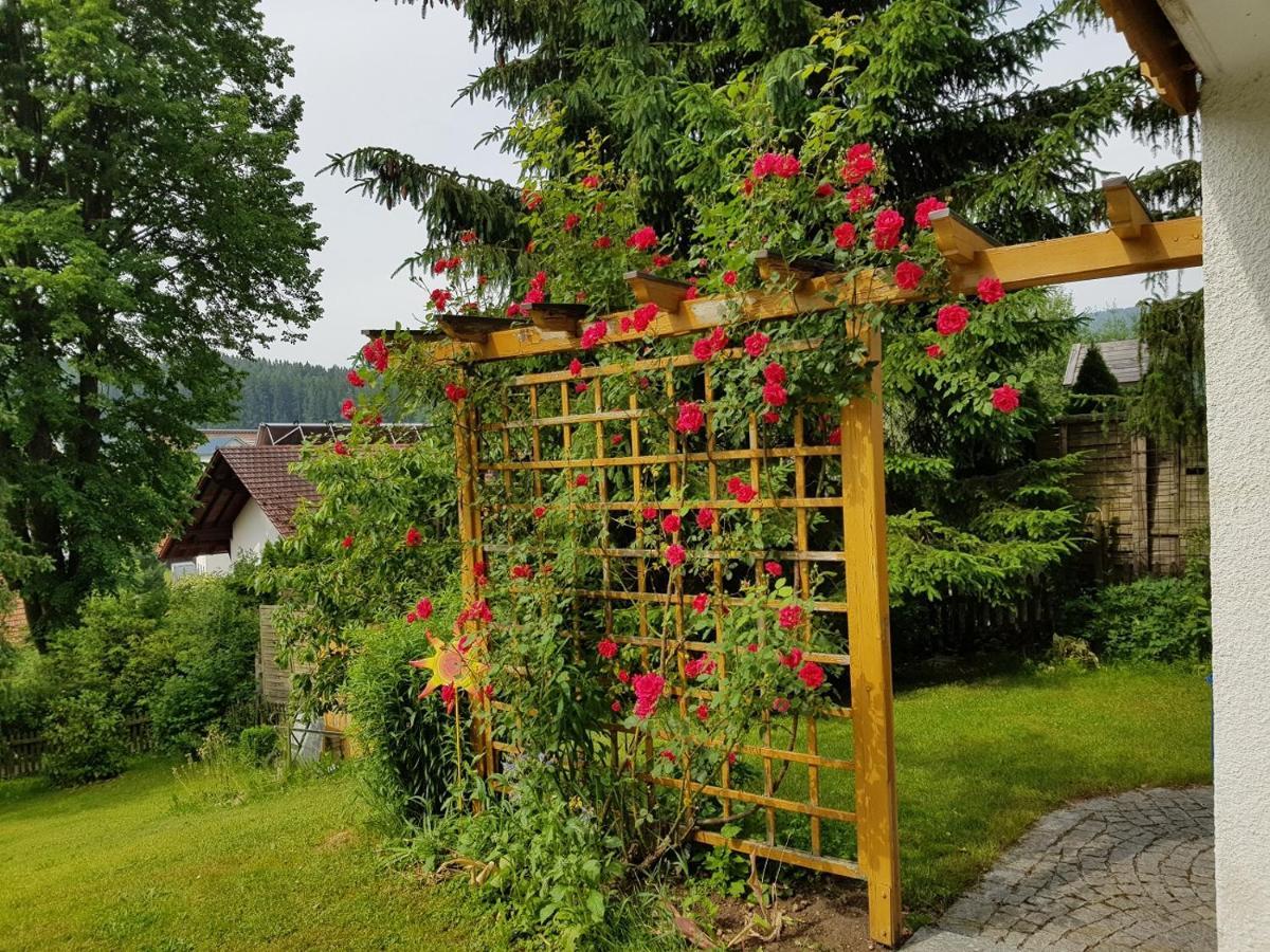 Ferienwohnung Am Kirchberg Achslach Екстериор снимка