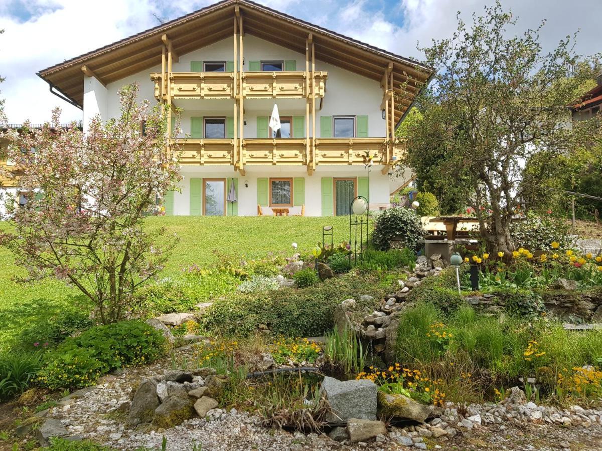 Ferienwohnung Am Kirchberg Achslach Екстериор снимка